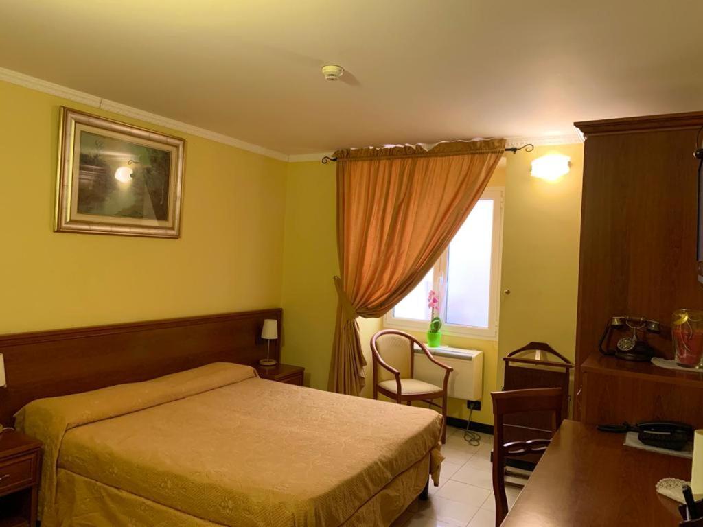Actor Hotel Genova Esterno foto