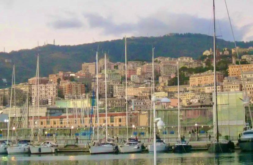 Actor Hotel Genova Esterno foto