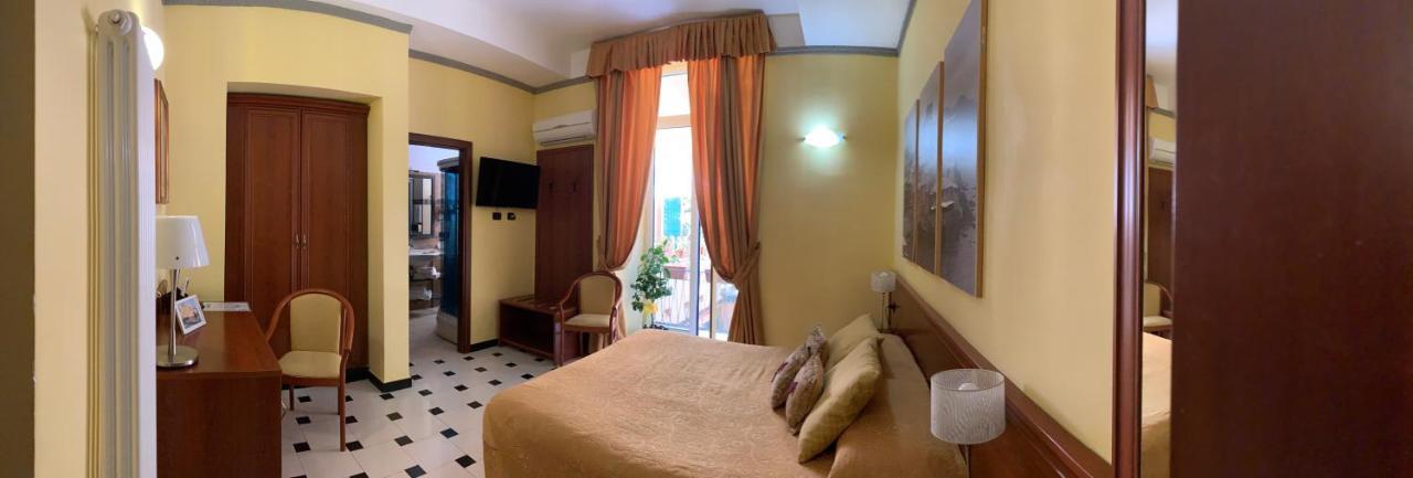 Actor Hotel Genova Esterno foto